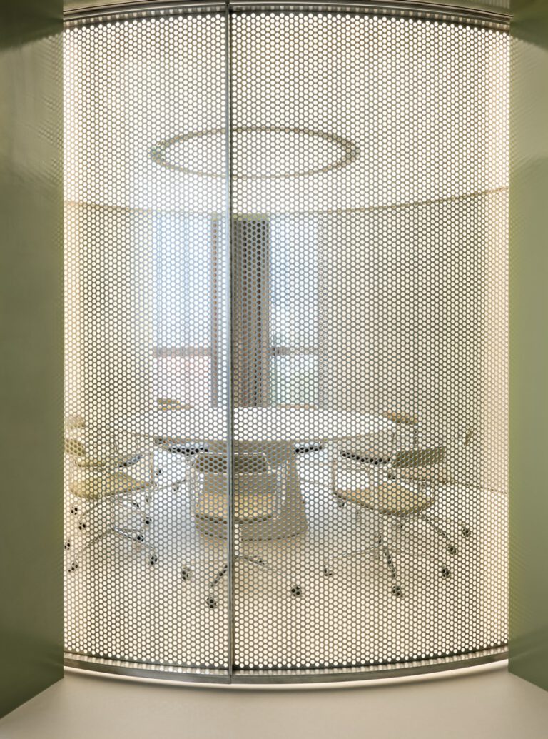 Design-HotelsXRHO-Headquarter-020 Large